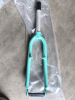 VP.BIC.VILA OFARBANA TVRDA_ VILE 24"MTB 189MM 2027